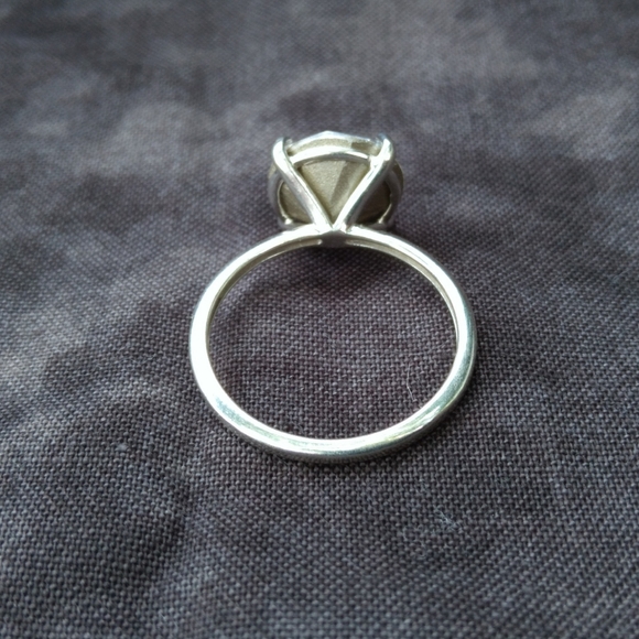GIFTED Sterling Silver Crystal Cocktail Ring - Picture 3 of 5